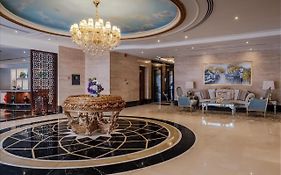 فندق كريستال بلازا المجاز